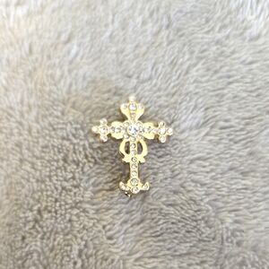 #561 Elegant Gold Tone Cross Brooch with Crystals